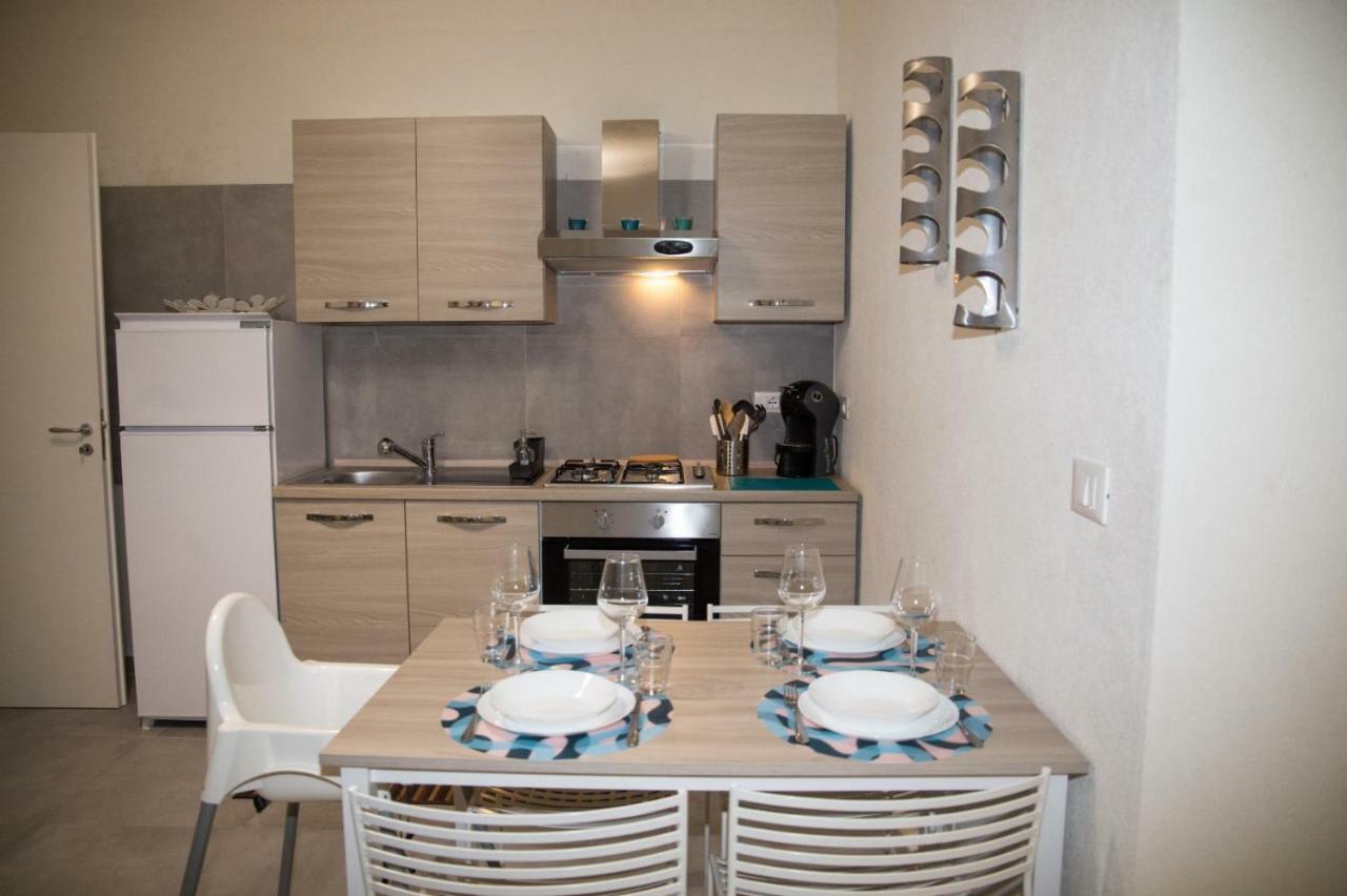 Aus Holiday Catania Villa Esterno foto